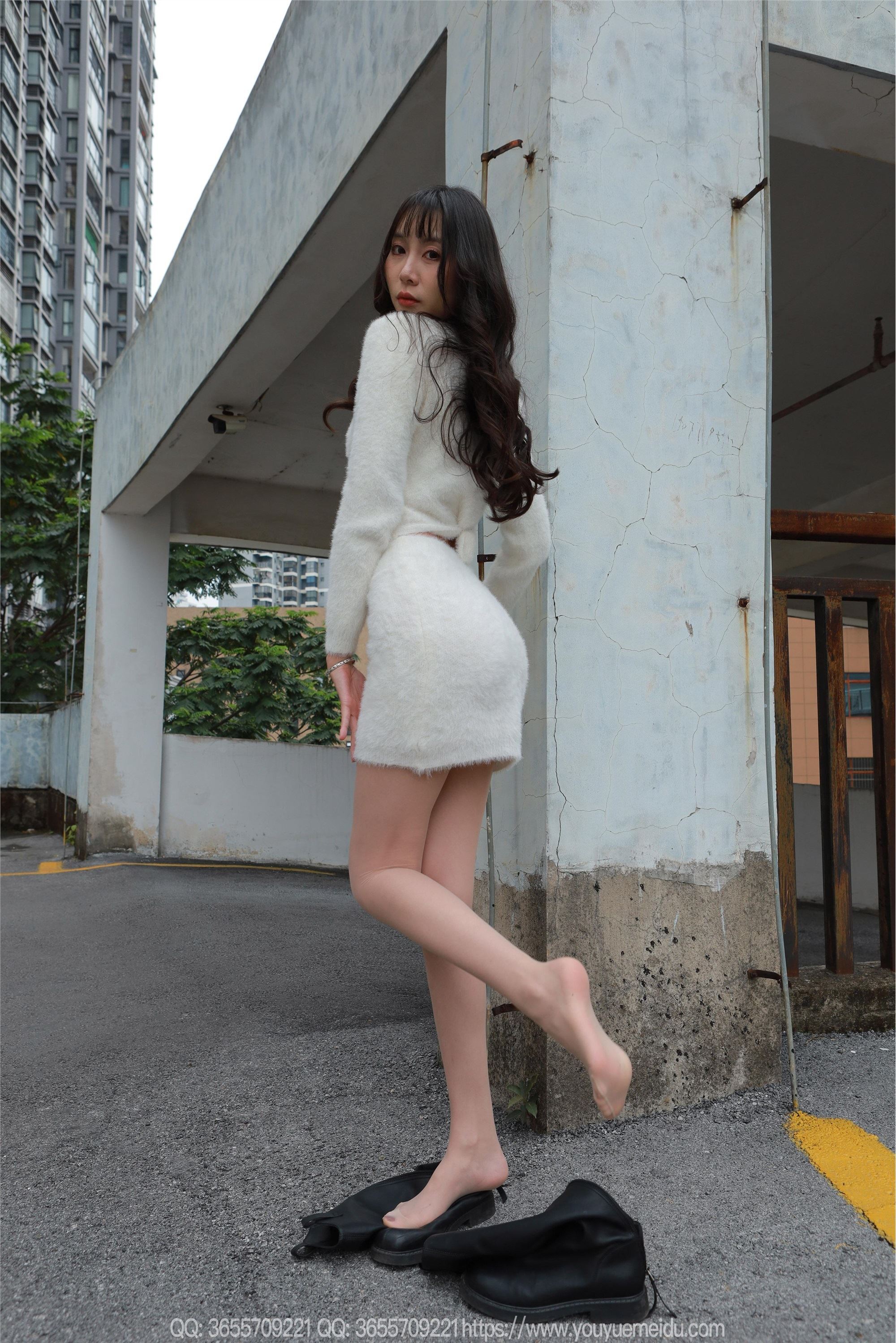 IESS异思趣向  2025.04.07 丝享家 .2021 团团《长靴包臀裙（下）》